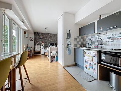 Studio - 30 m² - 1 pièce