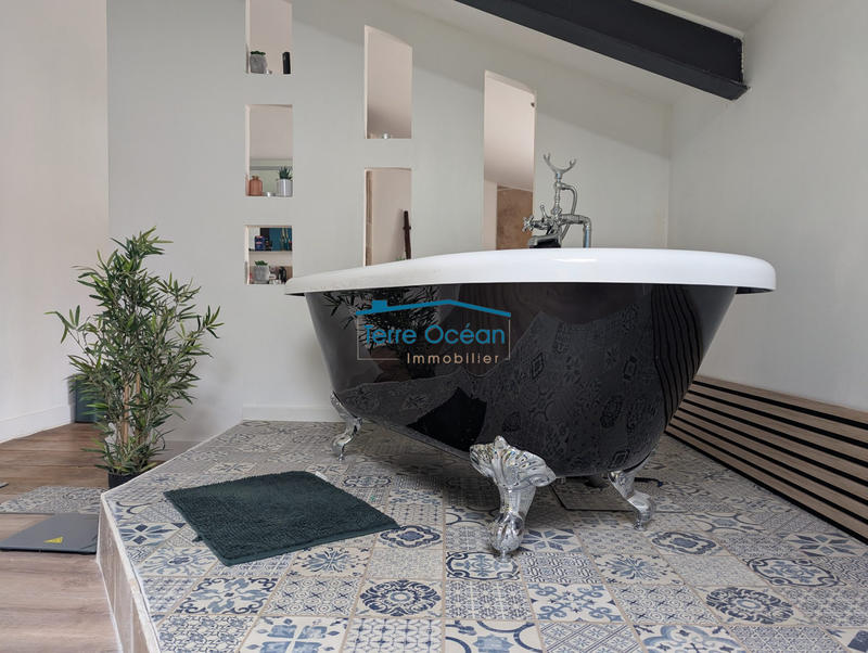 Villa - 500 m² - 10 pièces