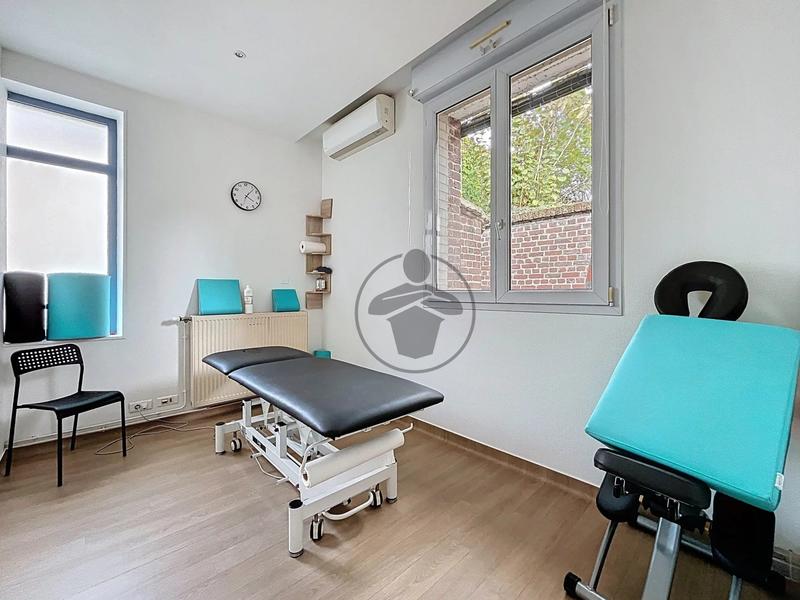 Bureau - 275 m² - 12 pièces