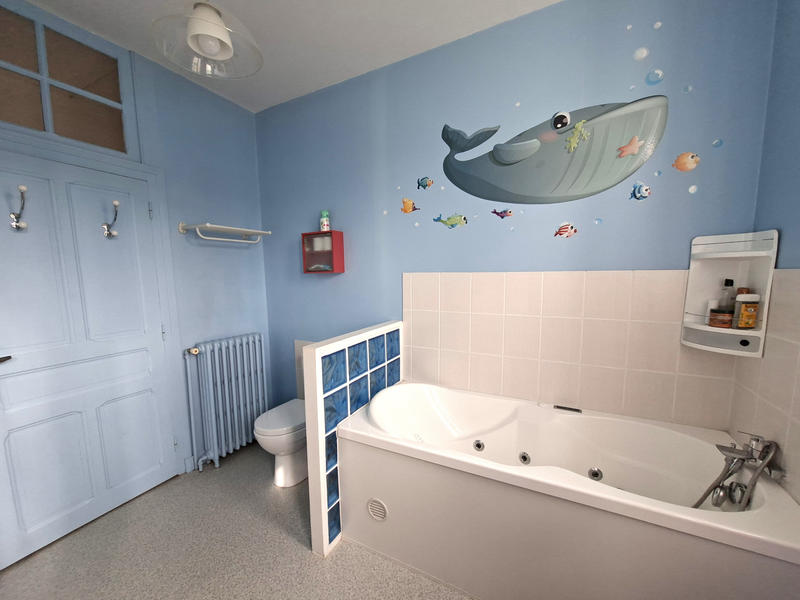 Maison - 185 m² - 6 pièces