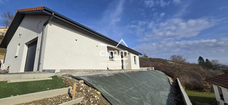 Villa - 100 m² - 4 pièces