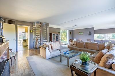 Maison d'architecte - 320 m² - 9 pièces