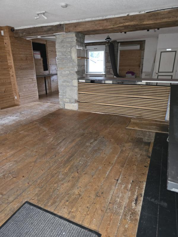 Magasins - 78 m² - 1 pièce