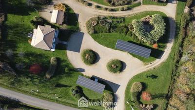 Maison - 737 m² - 20 pièces