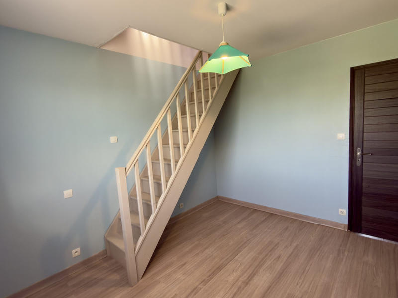 Maison - 205 m² - 9 pièces