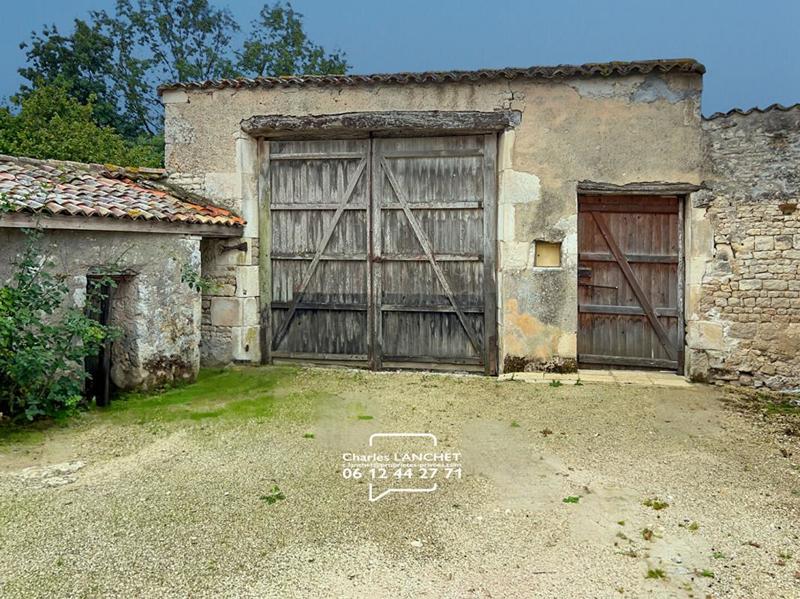 Maison - 250 m² - 6 pièces