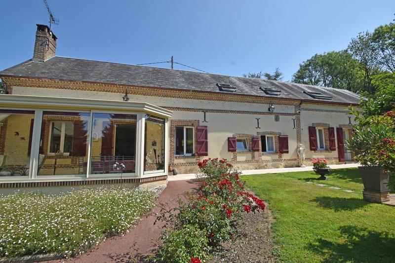 Maison - 143 m² - 7 pièces