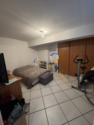 Maison - 85 m² - 5 pièces