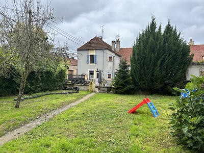 Maison - 131 m² - 6 pièces
