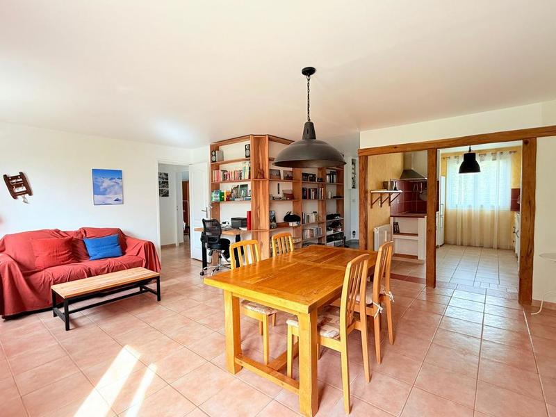Maison - 80 m² - 5 pièces