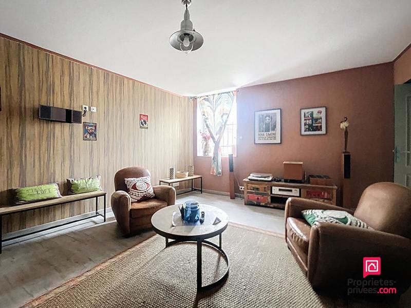 Maison - 343 m² - 11 pièces