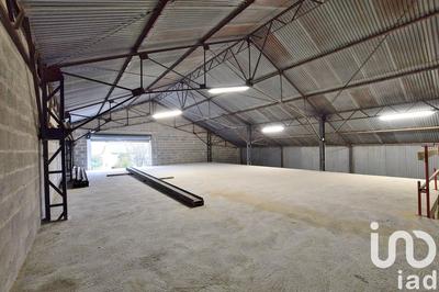 Maison - 410 m² - 6 pièces