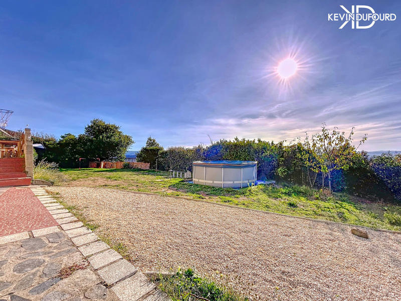 Maison - 175 m² - 9 pièces