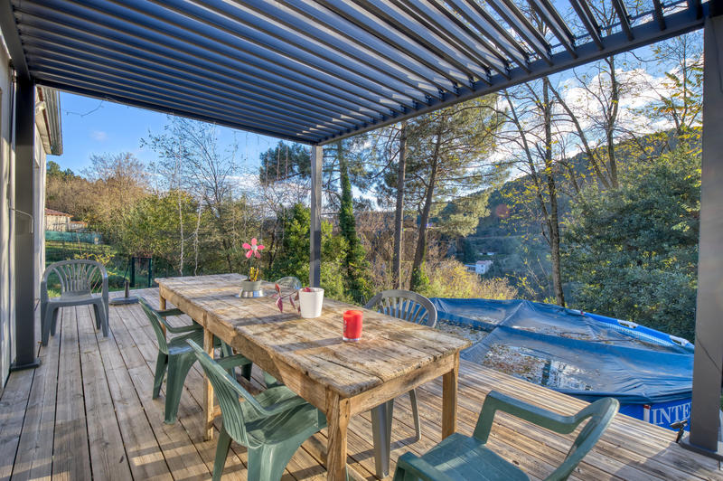 Villa - 80 m² - 4 pièces