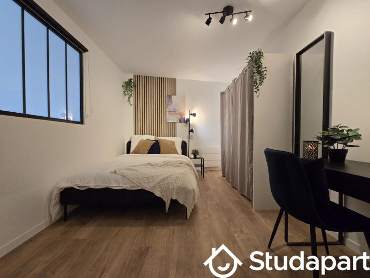 Chambre - 10 m² - 1 pièce