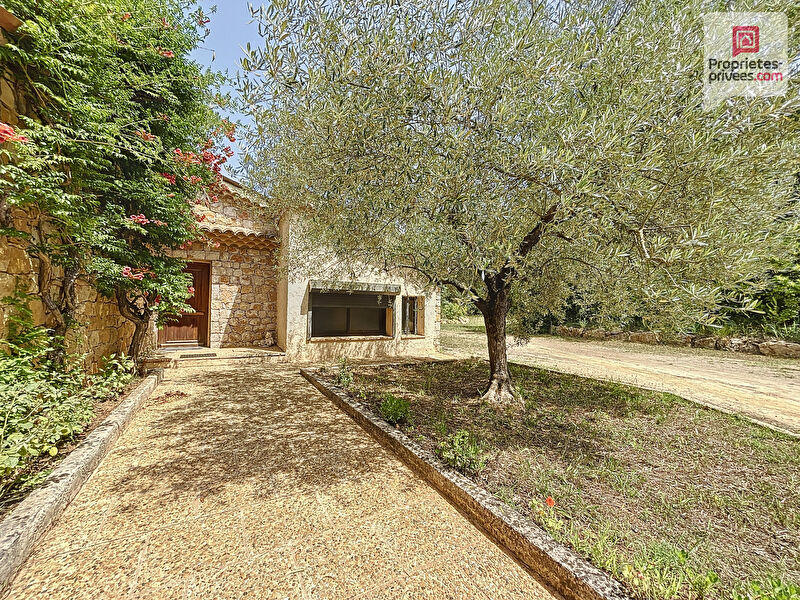 Maison - 282 m² - 6 pièces