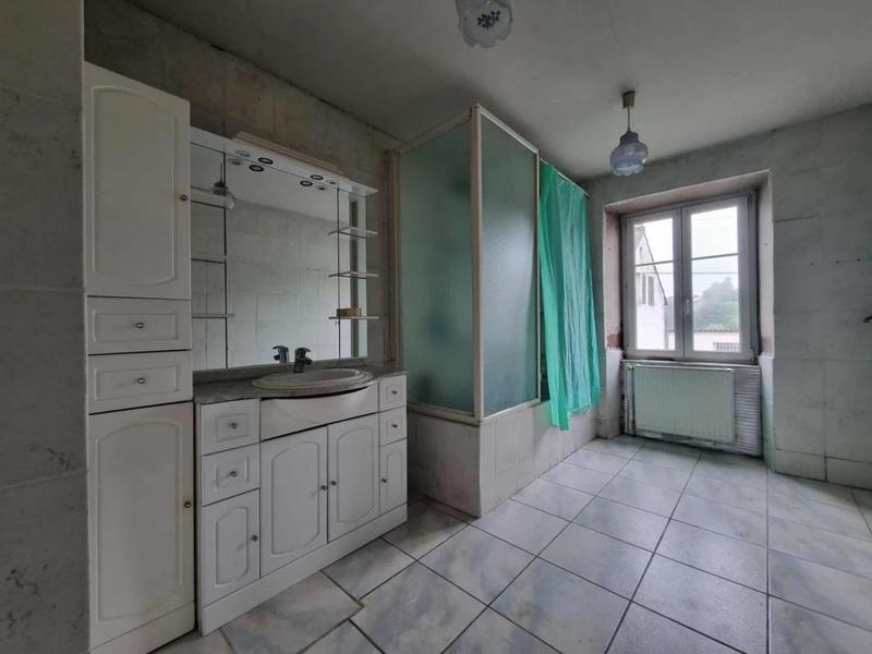 Maison - 198 m² - 10 pièces