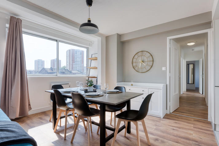 Appartement - 100 m² - 5 pièces