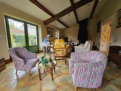 Maison - 295 m² - 8 pièces