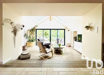 Maison - 204 m² - 5 pièces