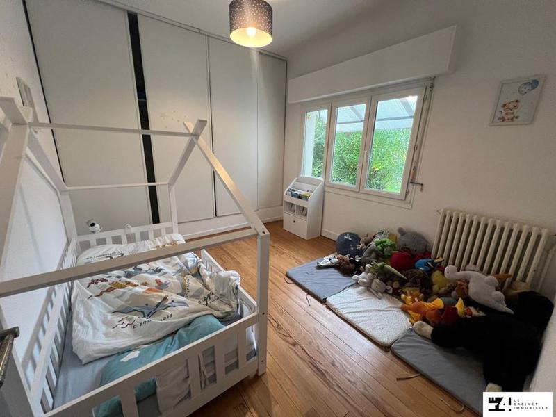 Maison traditionnelle - 153 m² - 5 pièces