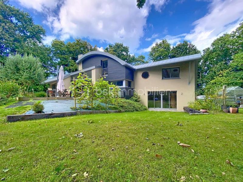 Maison d'architecte - 240 m² - 6 pièces