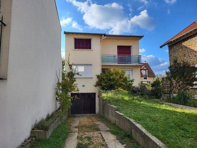 Maison - 104 m² - 6 pièces