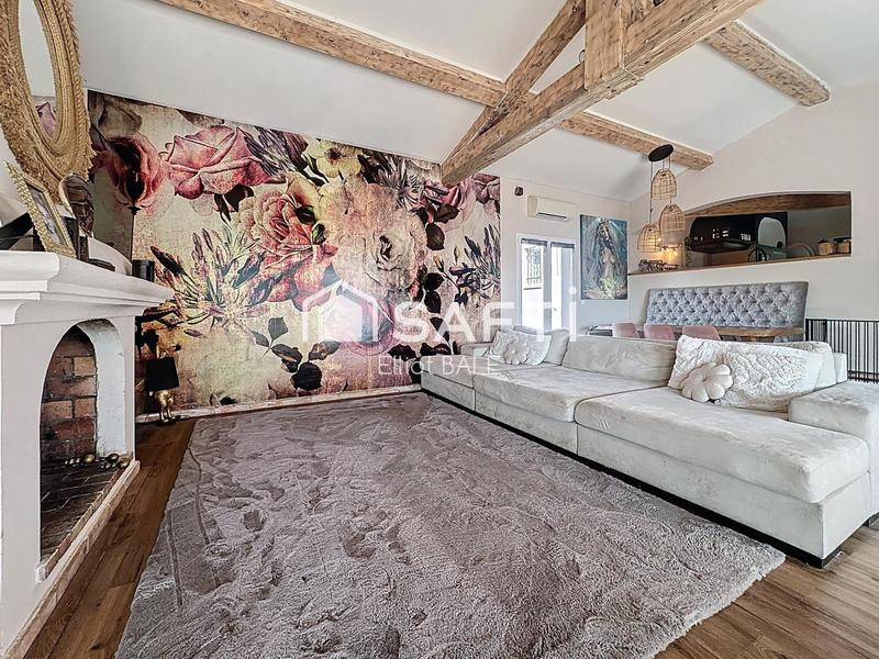 Maison - 298 m² - 10 pièces