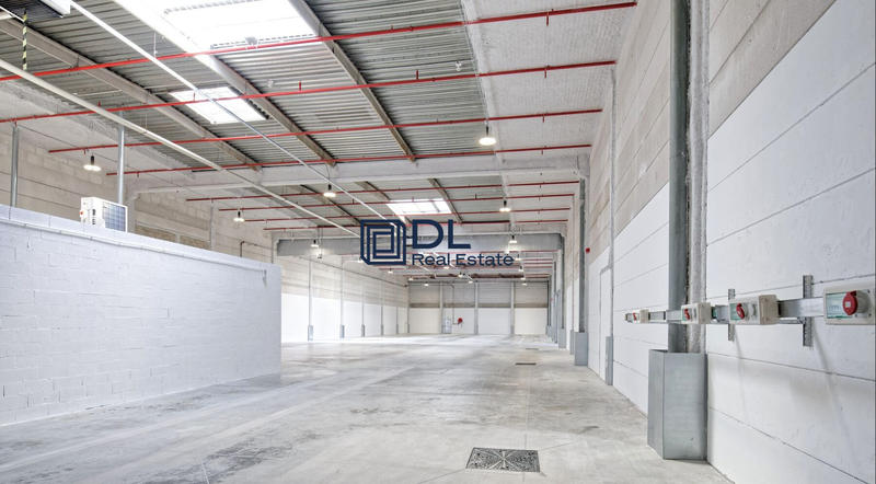 Entrepôt - 2 098 m²