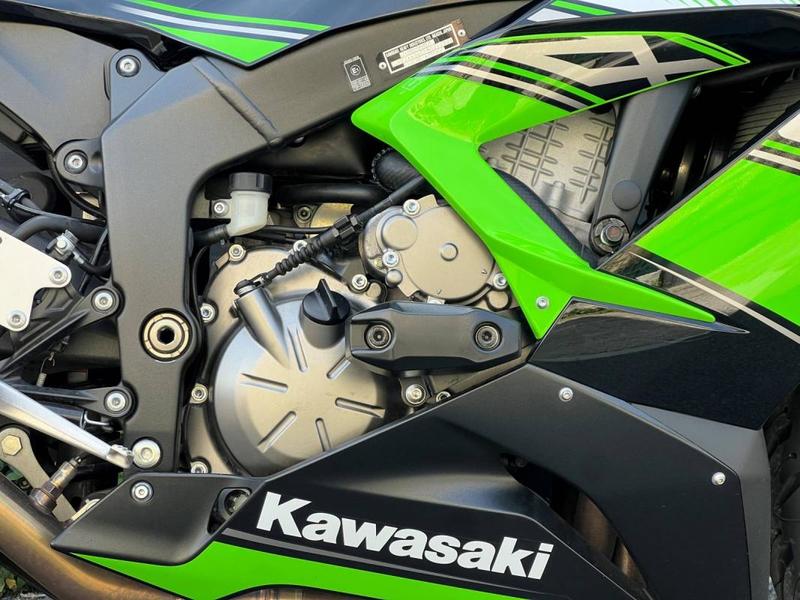 Kawasaki Ninja Zx6r 636
