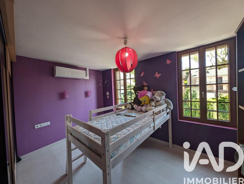 Maison - 180 m² - 5 pièces