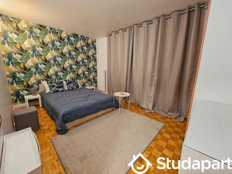 Chambre - 10 m² - 1 pièce