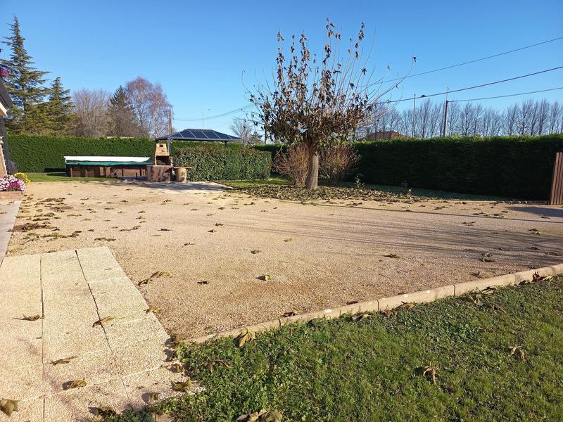 Maison - 102 m² - 9 pièces