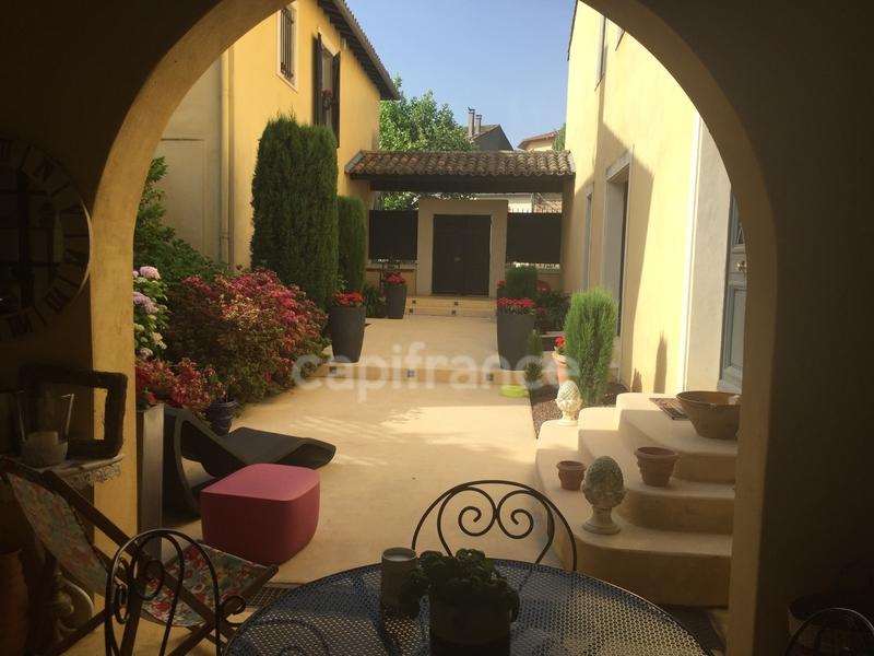 Maison - 295 m² - 7 pièces