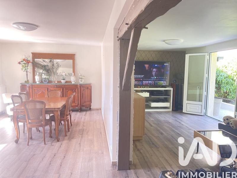 Maison - 240 m² - 7 pièces