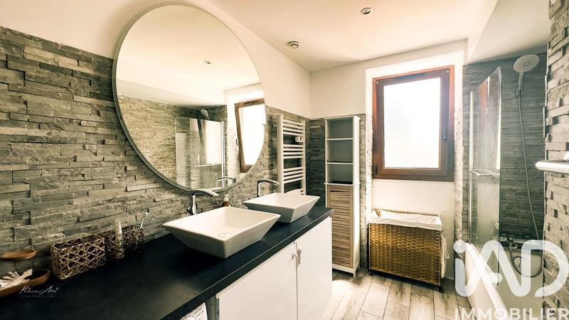 Maison de village - 162 m² - 5 pièces