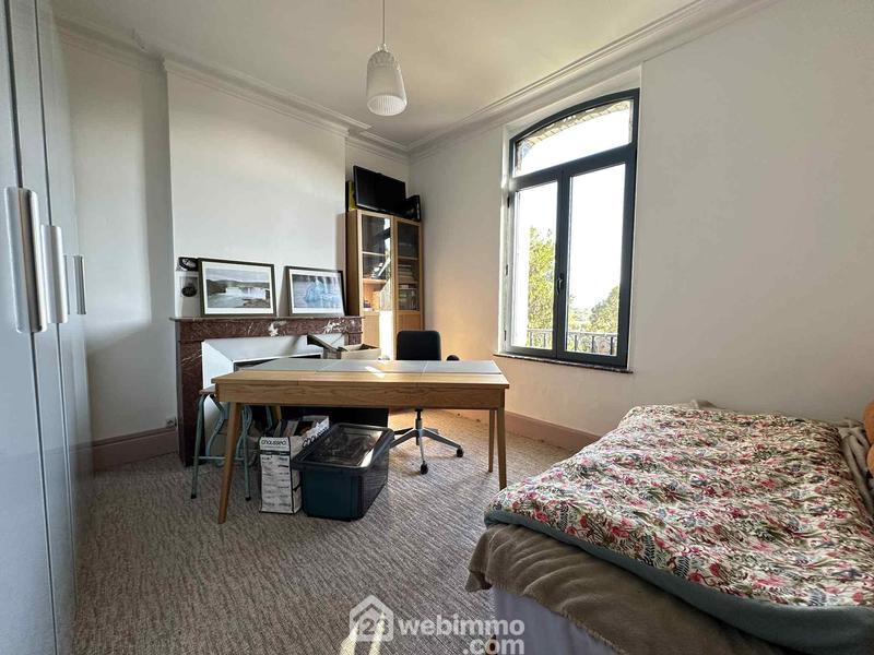 Maison - 187 m² - 8 pièces