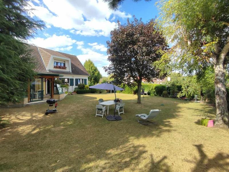 Maison - 169 m² - 8 pièces