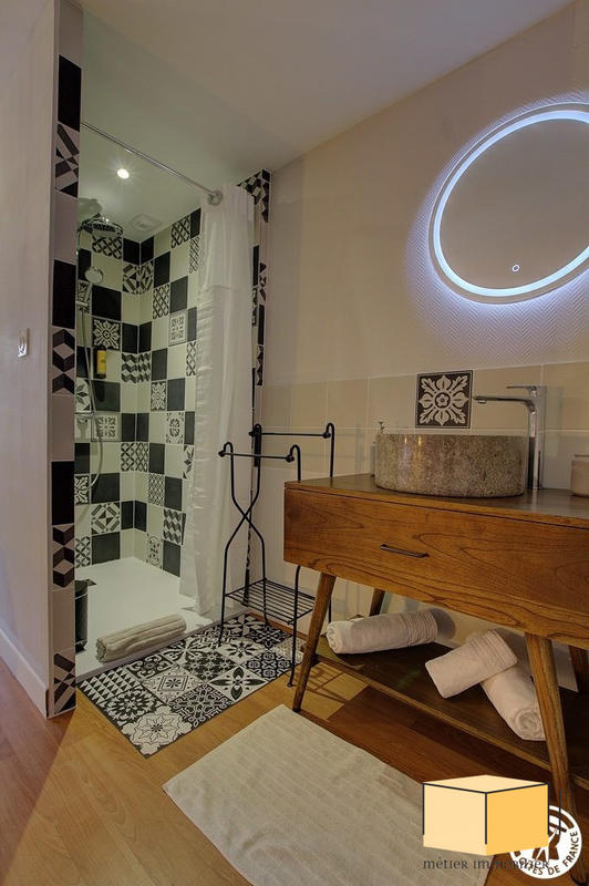 Maison ancienne - 362 m² - 9 pièces