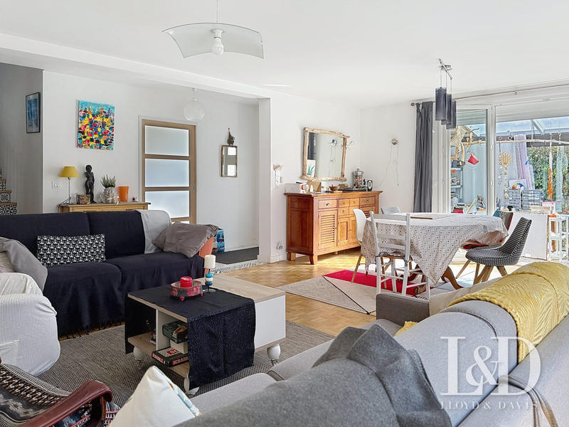 Maison contemporaine - 131 m² - 5 pièces