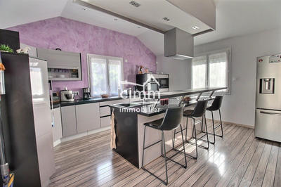 Villa - 140 m² - 4 pièces