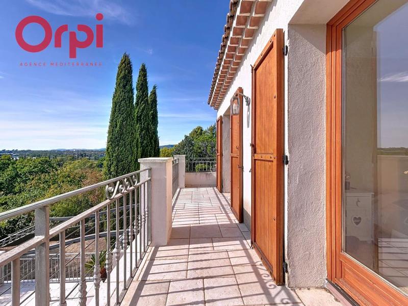 Villa - 186 m² - 5 pièces