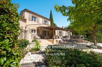 Villa - 220 m² - 7 pièces