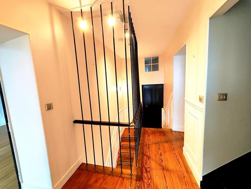 Maison ancienne - 223 m² - 10 pièces