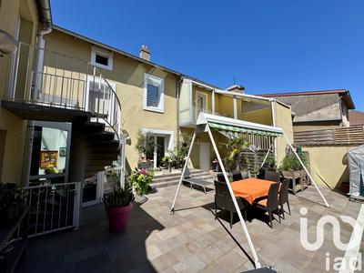 Maison - 257 m² - 12 pièces