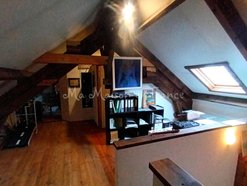 Maison chambre d'hôtes - 240 m² - 8 pièces