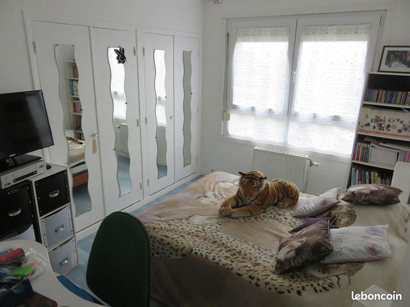 Appartement - 80 m² - 4 pièces