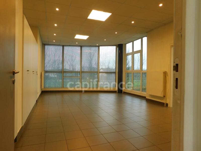 Bureau - 144 m² - 7 pièces