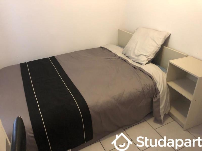 Chambre - 12 m² - 1 pièce