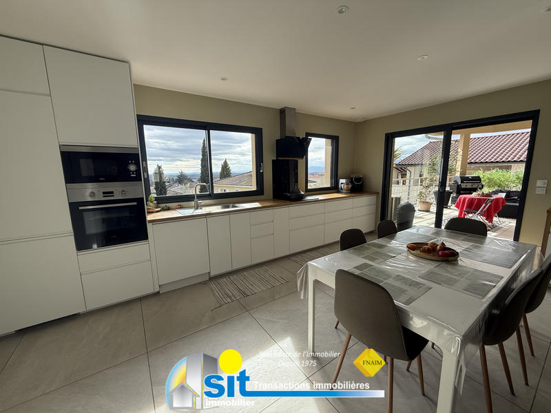 Appartement - 89 m² - 4 pièces